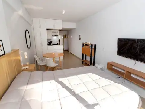 Crámer 2400, Piso 6