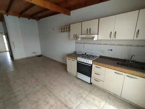 Departamento en Venta en Jose Leon Suarez, USD 65.000