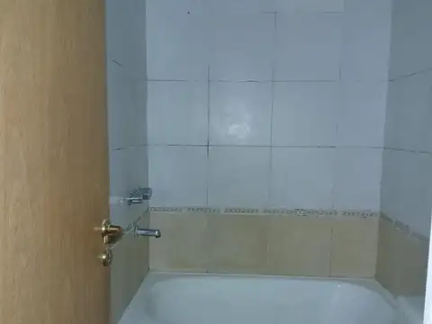 DEPARTAMENTO DE PASILLO EN ALQUILER