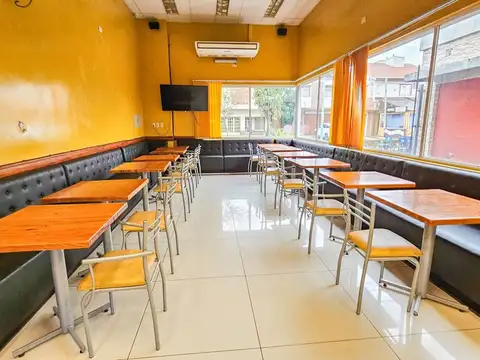Pizzeria / Bar equipado