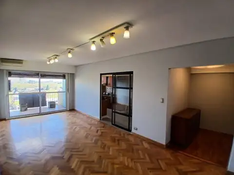 Venta. Departamento 3 ambientes con cochera. Villa Devoto