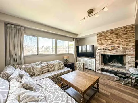 Departamento 4 ambientes con 2 baños