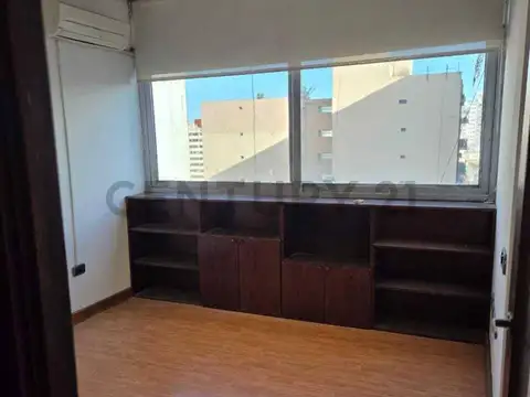 Oficina en Venta, Centro Comercial Calle 8, La Plata