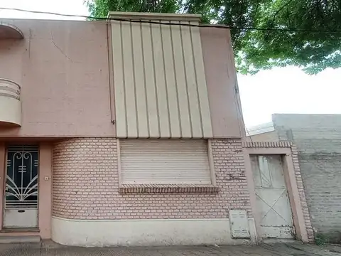 ALQUILER CASA CENTRICA A 3 CUADRAS DE LA PLAZA