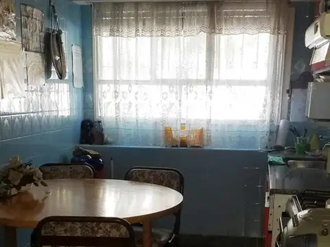 Depto Tipo Casa en Venta 49 años