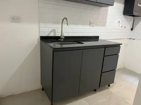 Departamento en Venta en Villa del Parque, USD 80.000