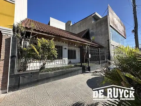 Casa en Venta en Avellaneda, USD 95.000