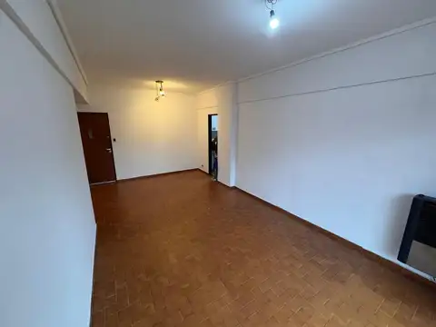 Alvear 2300, Piso PB