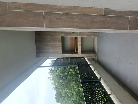 R. C. Chiron 2200, Piso 2