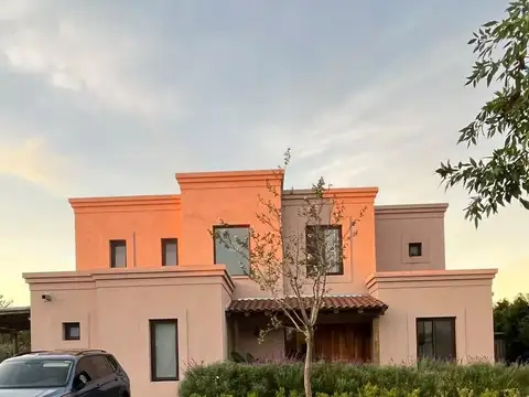 Casa en Barbarita desde el 27 de Diciembre al 31 de Enero
