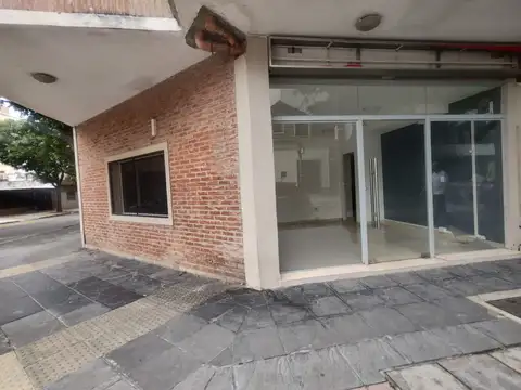 Blanco Encalada 5500, Piso PB