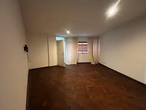 Marcelo T De Alvear 100