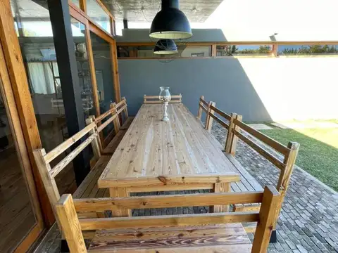CASA 6 AMBIENTES CON PISICINA