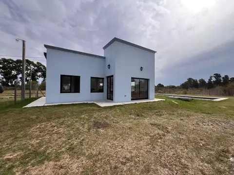 CASA EN VENTA LA PLATA BARRIO LA NATIVA