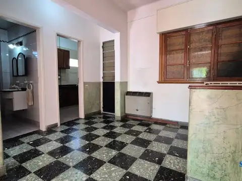Depto Tipo Casa 2 ambientes con 1 baño