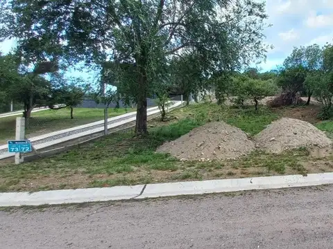 VENTA LOTE CARLOS PAZ 810M2 