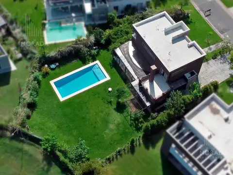 Casa en Venta de 5 dormitorios