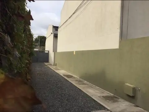 Depto Tipo Casa en Venta de 2 ambientes