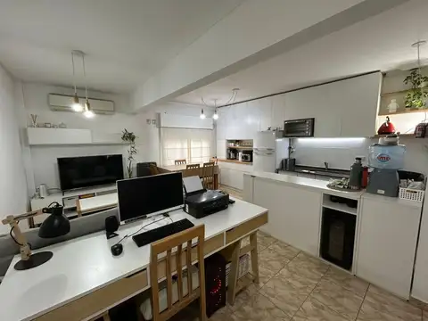 VENTA DE DEPTO 2AMB. C/COCHERA EN I. CASANOVA