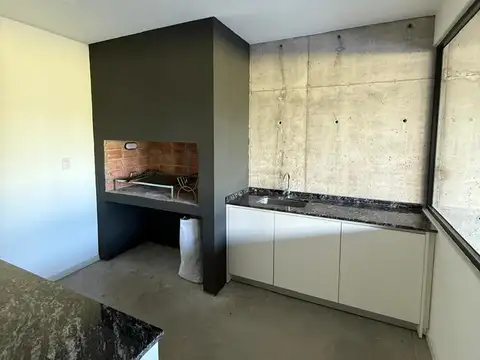 Departamento en Alquiler con 1 cochera