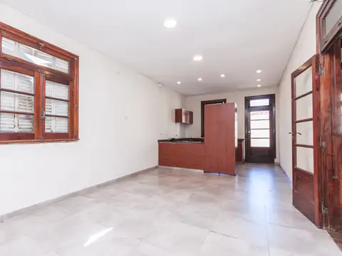 Depto Tipo Casa 5 ambientes con 1 baño