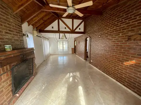Casa en Alquiler en Country Club Banco Provincia, USD 1.500
