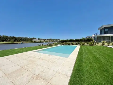 Casa venta B°San Juan al rio Lujan-Tigre 5 dorm