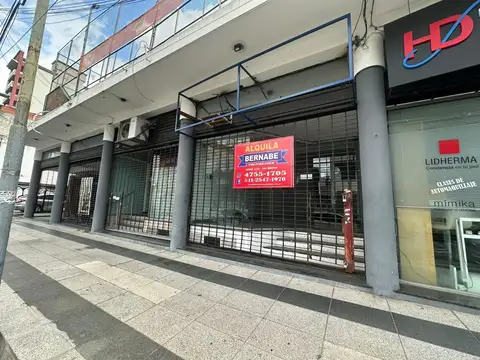 Local en Alquiler en Centro, $ 670.000