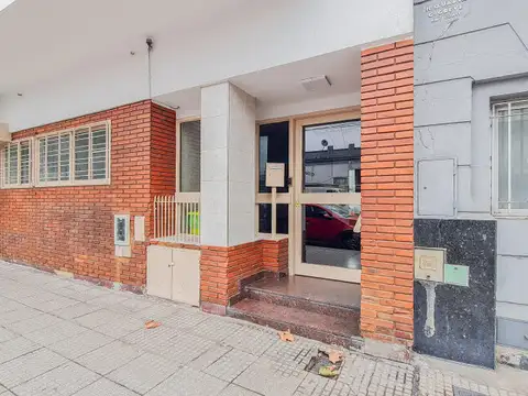 Departamento · En Venta · 2 Ambientes · Apto Crédito · Patio · Liniers