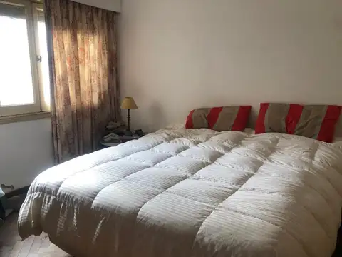 CASA - 3 AMB PERMUTA - A CREDITO - HURLINGHAM (Zº Iglesia)