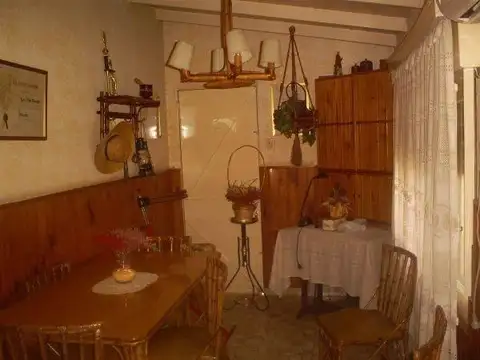 Casa 3 ambientes con 2 baños