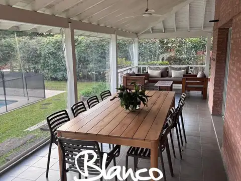 Casa en Alquiler de 4 dormitorios
