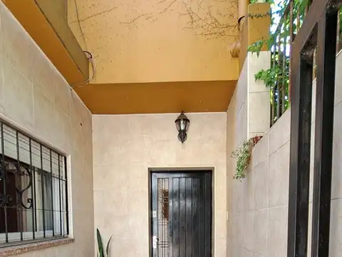 Depto Tipo Casa en Venta en Colegiales, USD 258.000