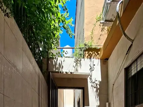 Depto Tipo Casa en Venta en Colegiales, USD 258.000