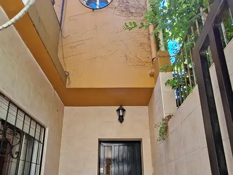 Depto Tipo Casa en Venta de 4 ambientes