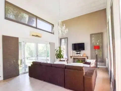 Casa en Venta en San Isidro Labrador 3 dormitorios, Villanueva 100