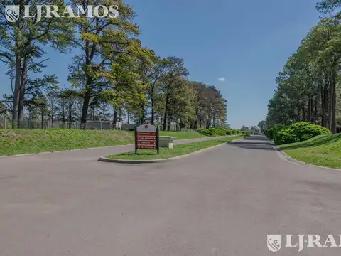 Terreno - Los Pinares C. Club