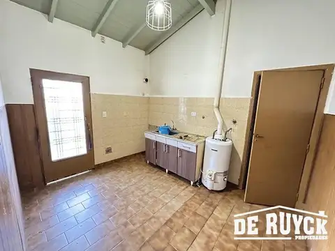 Casa en Venta con 1 cochera