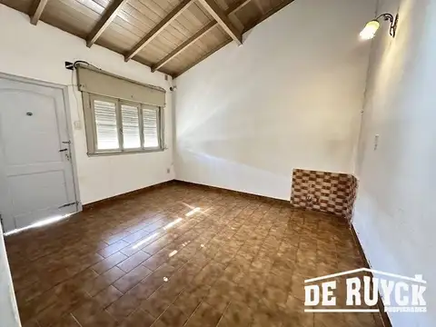 Casa en Venta en Ezpeleta Este, USD 89.999
