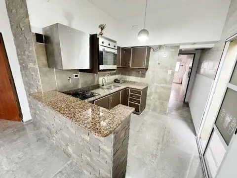 Depto Tipo Casa en Alquiler de 3 ambientes