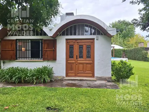 Casa en Venta en Las Glorias, USD 160.000