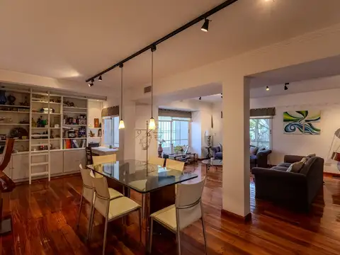 Casa 7 ambientes con 3 baños