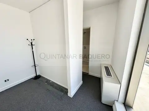 Encarnación Ezcurra 300, Piso 8