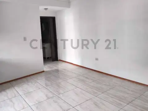 Excelente 2 Ambientes en Alquiler Zona Parque Chacabuco