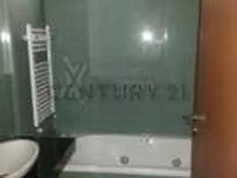 URQUIZA SE VENDE departamento de 4 ambientes,FRENTE, balcón