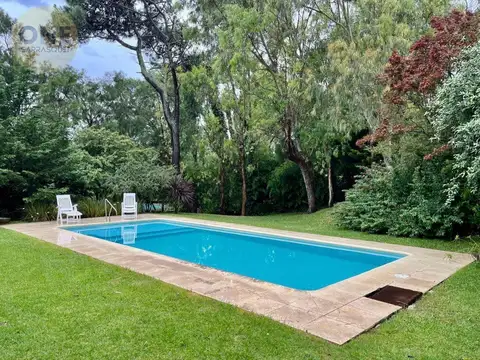 Casa en Alquiler Temporal en Carilo, USD 8.800