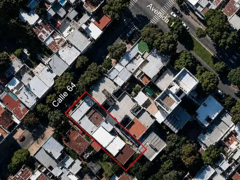 Terrenos y Lotes con patio en venta en La Plata sobre Calle 64 [Cod: 2838-28484]