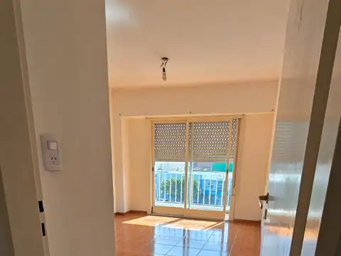 Departamento DOS AMBIENTES en zona céntrica de Ciudadela