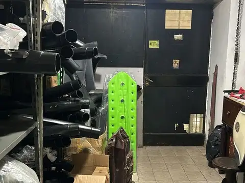 Local en Venta en Almagro, USD 65.000