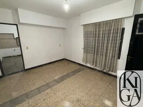 Casa 5 ambientes con 1 baño